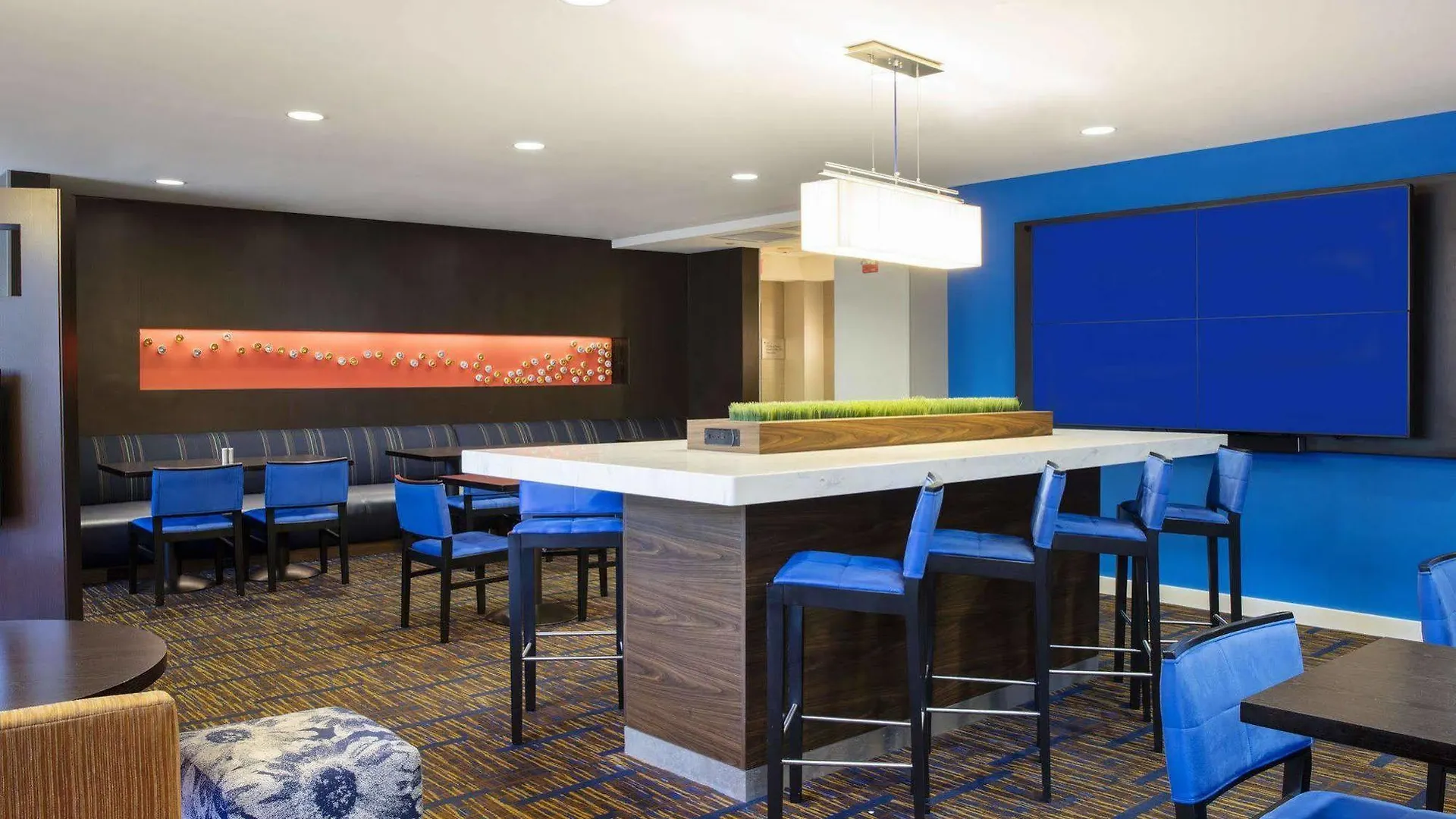 Courtyard By Marriott Orlando Downtown Hotel