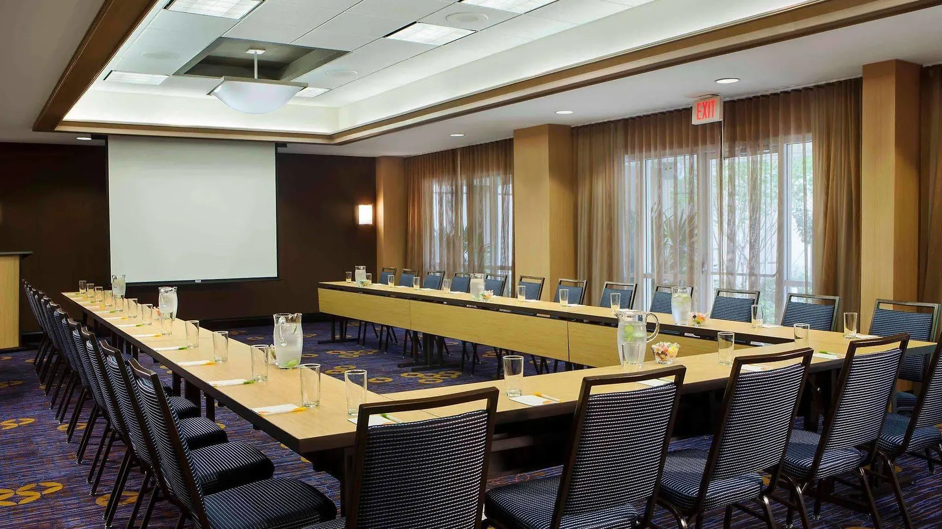 Courtyard By Marriott Orlando Downtown Hotel