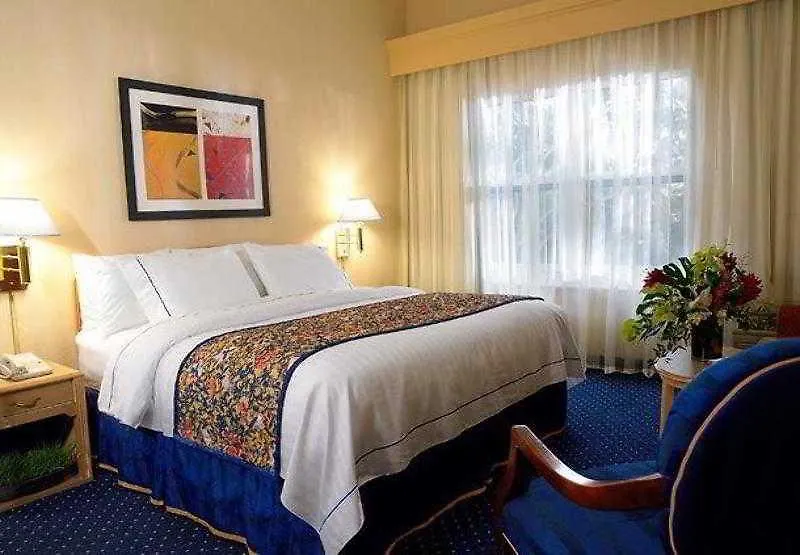 Courtyard By Marriott Orlando Downtown Hotel 3*,